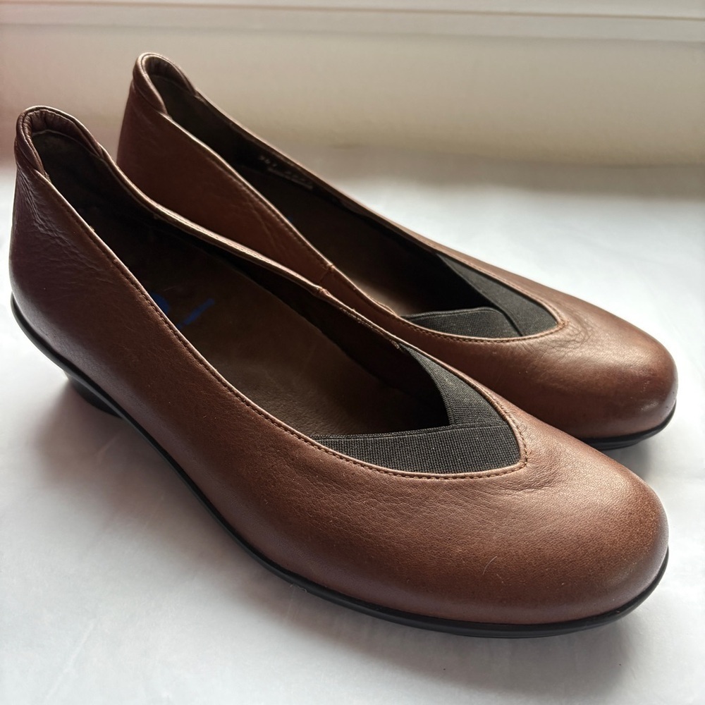 Wolky Comfort Shoes sz 8 Brown Leather Ballet Slip on Heels Walking
